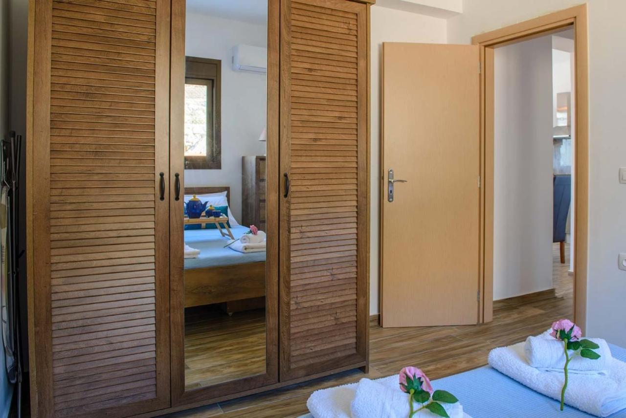 Blue Bay Villas , Ground Floor Archangelos  Exteriör bild
